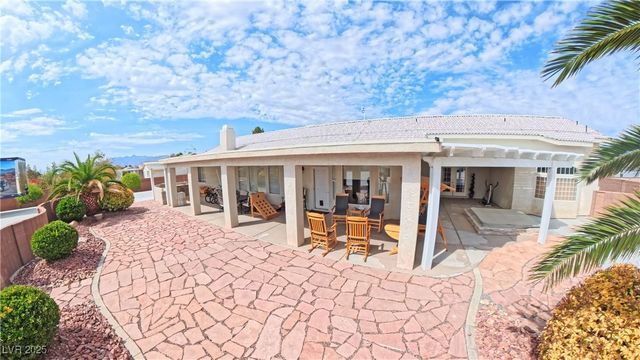 2301 Zephyr Avenue, Pahrump, NV 89048