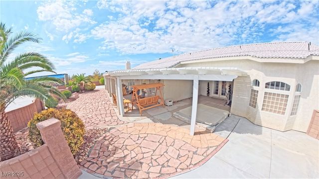 2301 Zephyr Avenue, Pahrump, NV 89048