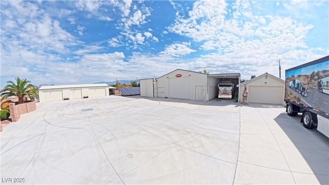 2301 Zephyr Avenue, Pahrump, NV 89048