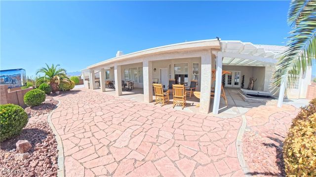 2301 Zephyr Avenue, Pahrump, NV 89048