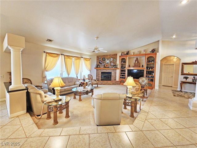 2301 Zephyr Avenue, Pahrump, NV 89048