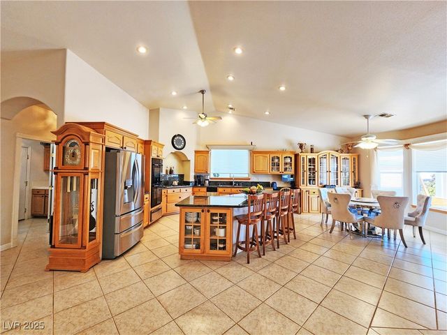 2301 Zephyr Avenue, Pahrump, NV 89048