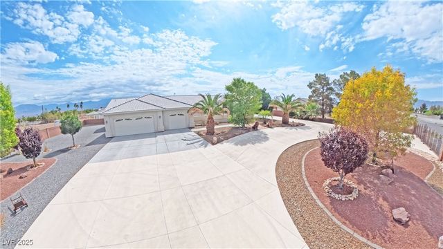 2301 Zephyr Avenue, Pahrump, NV 89048