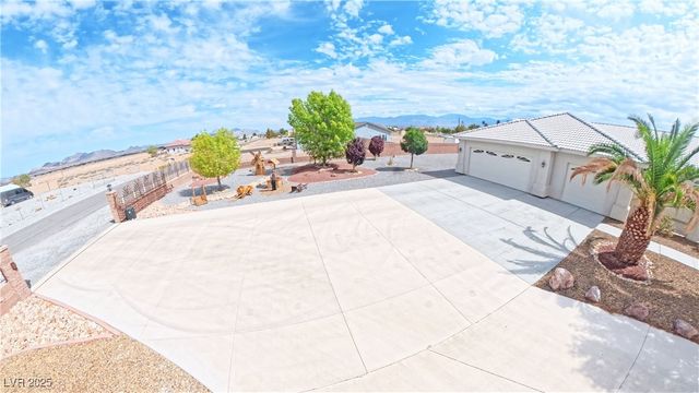 2301 Zephyr Avenue, Pahrump, NV 89048