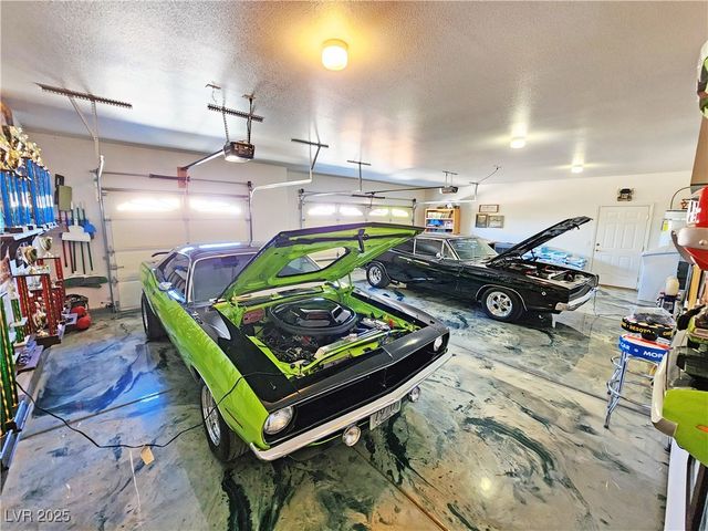 2301 Zephyr Avenue, Pahrump, NV 89048