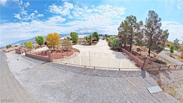 2301 Zephyr Avenue, Pahrump, NV 89048