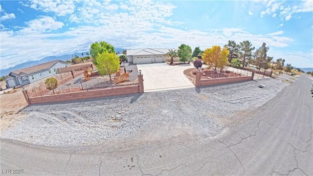 2301 Zephyr Avenue, Pahrump, NV 89048