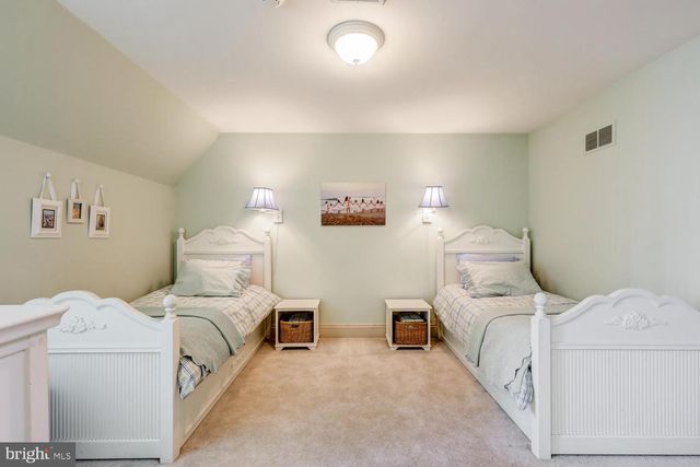 636 BEAN HILL RD, Lancaster, PA 17603