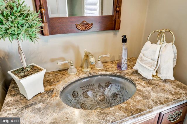 636 BEAN HILL RD, Lancaster, PA 17603