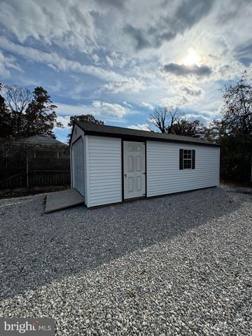 8264 WATERFORD RD, Pasadena, MD 21122