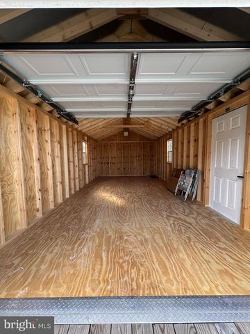 8264 WATERFORD RD, Pasadena, MD 21122