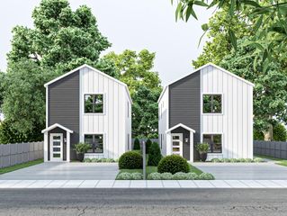 7502 Laura Koppe Road A and B, Houston, TX 77028