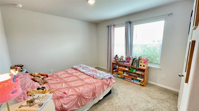 156 Medinah LN, San Marcos, TX 78666