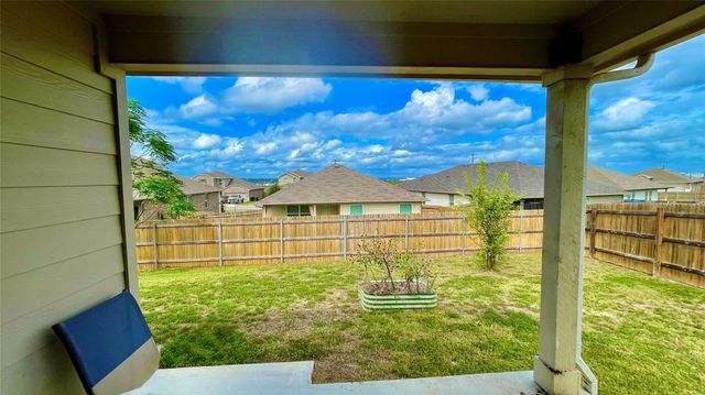 156 Medinah LN, San Marcos, TX 78666