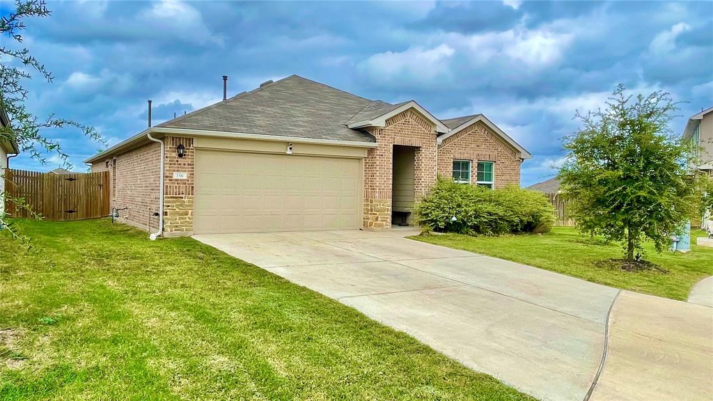156 Medinah LN, San Marcos, TX 78666