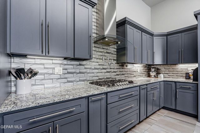 1797 SIDESADDLE Drive, El Paso, TX 79911