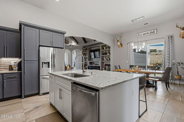 1797 SIDESADDLE Drive, El Paso, TX 79911