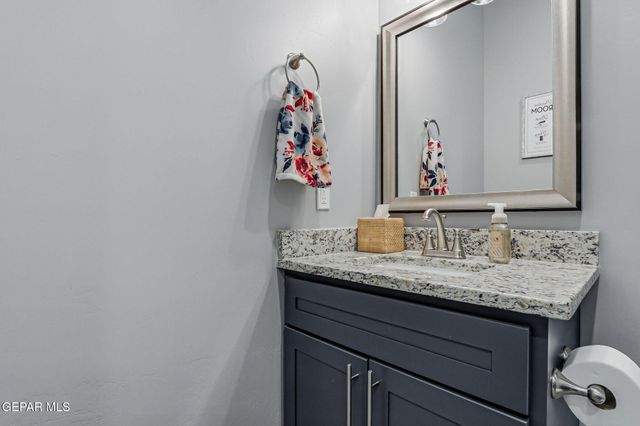 1797 SIDESADDLE Drive, El Paso, TX 79911