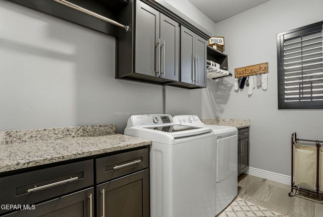 1797 SIDESADDLE Drive, El Paso, TX 79911