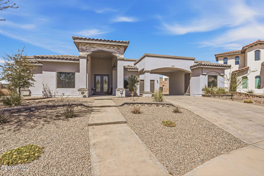 1797 SIDESADDLE Drive, El Paso, TX 79911