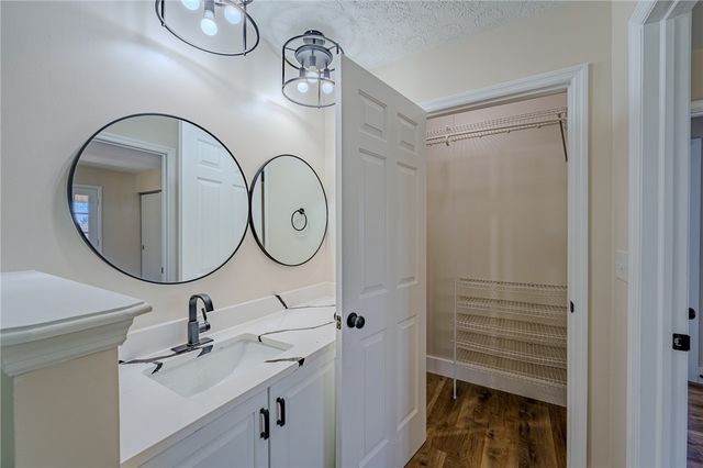 5640 Winshire Terrace, Sugarcreek Twp, OH 45440