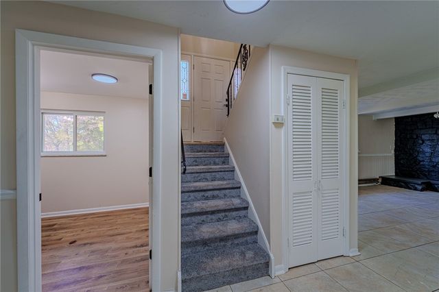 5640 Winshire Terrace, Sugarcreek Twp, OH 45440