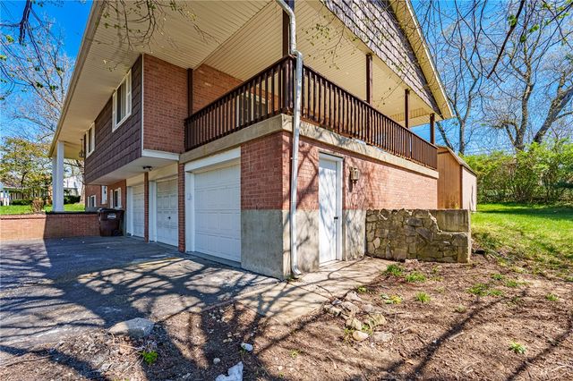 5640 Winshire Terrace, Sugarcreek Twp, OH 45440