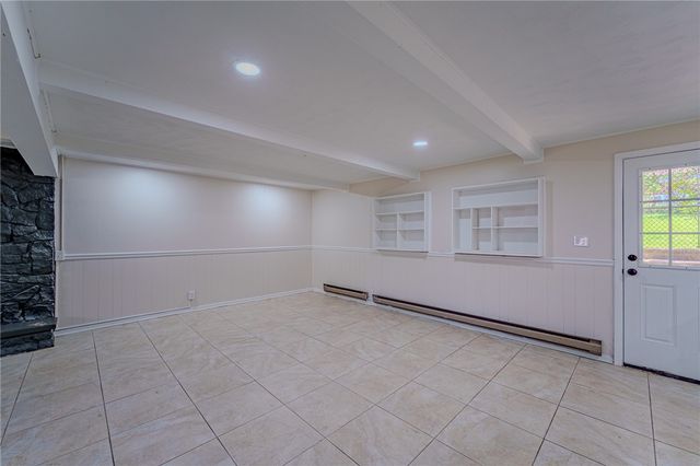 5640 Winshire Terrace, Sugarcreek Twp, OH 45440