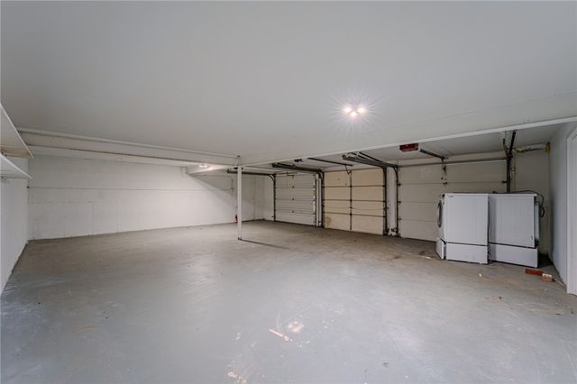 5640 Winshire Terrace, Sugarcreek Twp, OH 45440