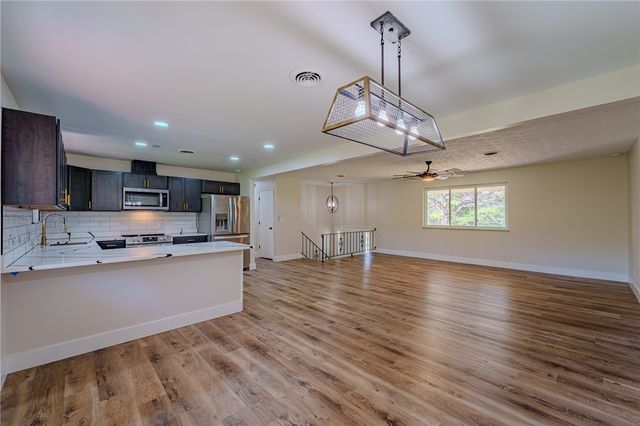 5640 Winshire Terrace, Sugarcreek Twp, OH 45440