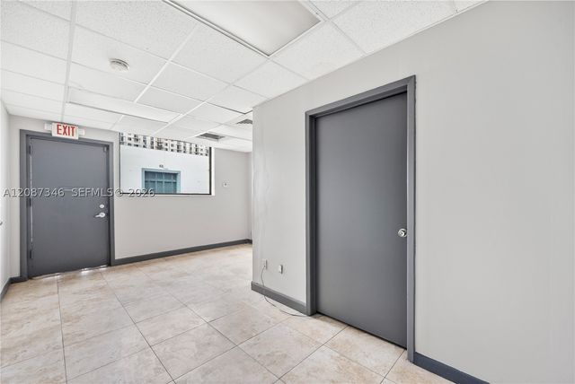 1050 E 24th St, Hialeah, FL 33013