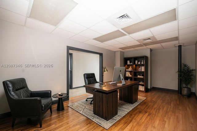 1050 E 24th St, Hialeah, FL 33013