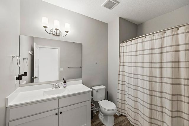 9029 Jade Circle N, Lake Elmo, MN 55042