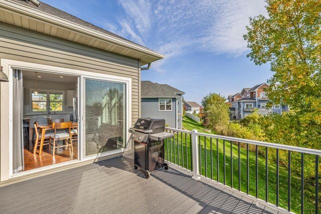 9029 Jade Circle N, Lake Elmo, MN 55042