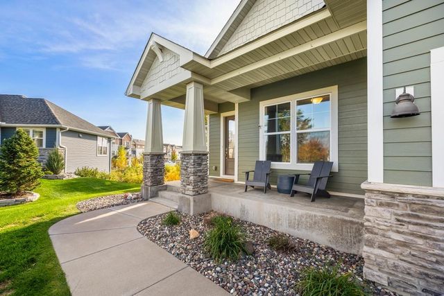 9029 Jade Circle N, Lake Elmo, MN 55042