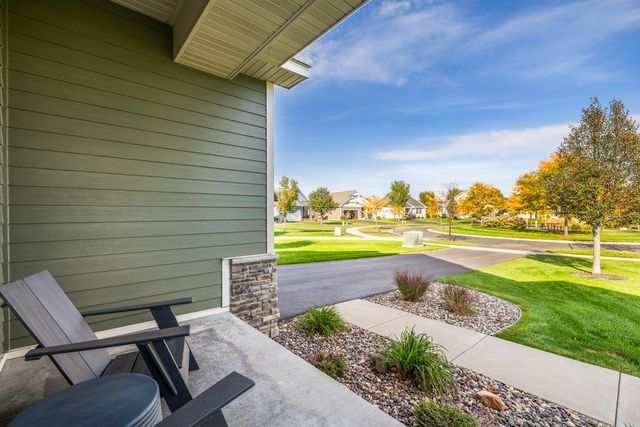 9029 Jade Circle N, Lake Elmo, MN 55042