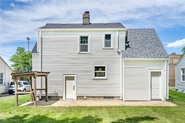 202 Morrison Street, Struthers, OH 44471