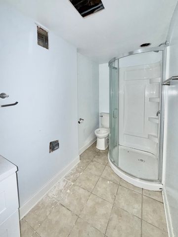 2947 W Cortland Street, Chicago, IL 60647