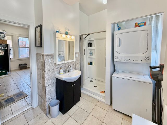2947 W Cortland Street, Chicago, IL 60647