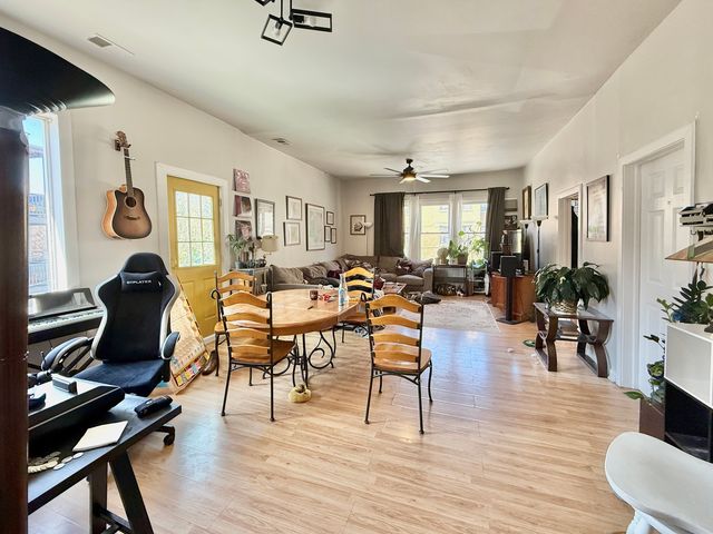 2947 W Cortland Street, Chicago, IL 60647
