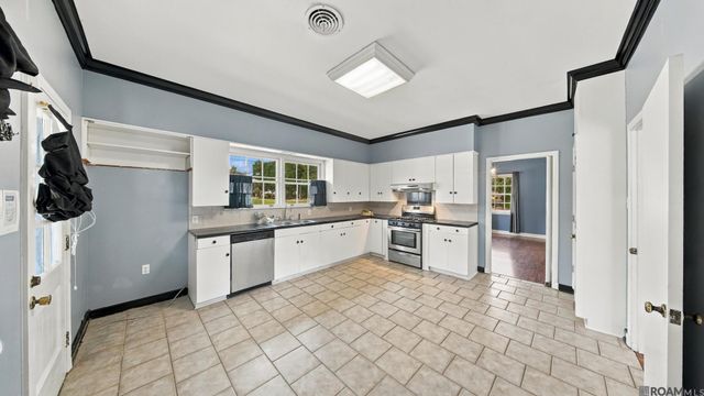 58185 Labauve Ave, Plaquemine, LA 70764