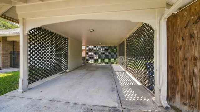 58185 Labauve Ave, Plaquemine, LA 70764