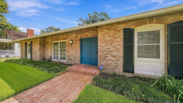 58185 Labauve Ave, Plaquemine, LA 70764