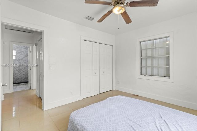 3527 NW 34th St, Miami, FL 33142