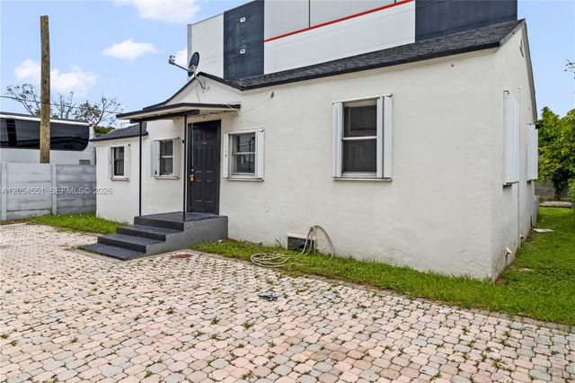 3527 NW 34th St, Miami, FL 33142