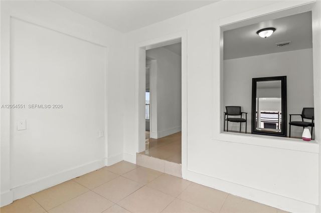 3527 NW 34th St, Miami, FL 33142