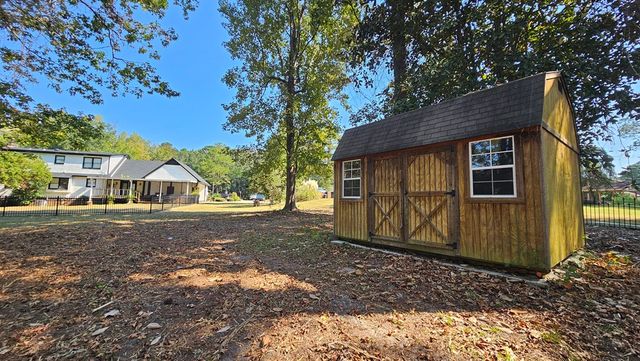 1183 Country Club Dr, Ozark, AL 36360