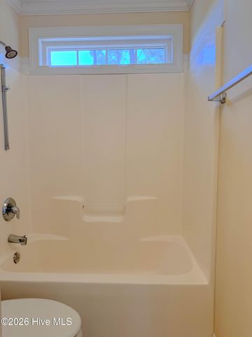 4998 N Hampton Drive SE, Boiling Spring Lakes, NC 28461