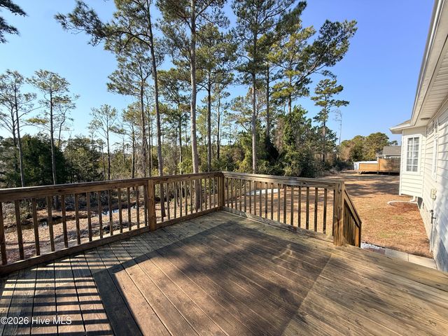 4998 N Hampton Drive SE, Boiling Spring Lakes, NC 28461