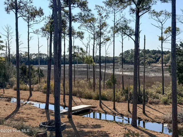 4998 N Hampton Drive SE, Boiling Spring Lakes, NC 28461